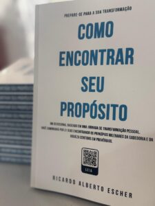 "Como Encontrar Seu Propósito" é a primeira obra do autor