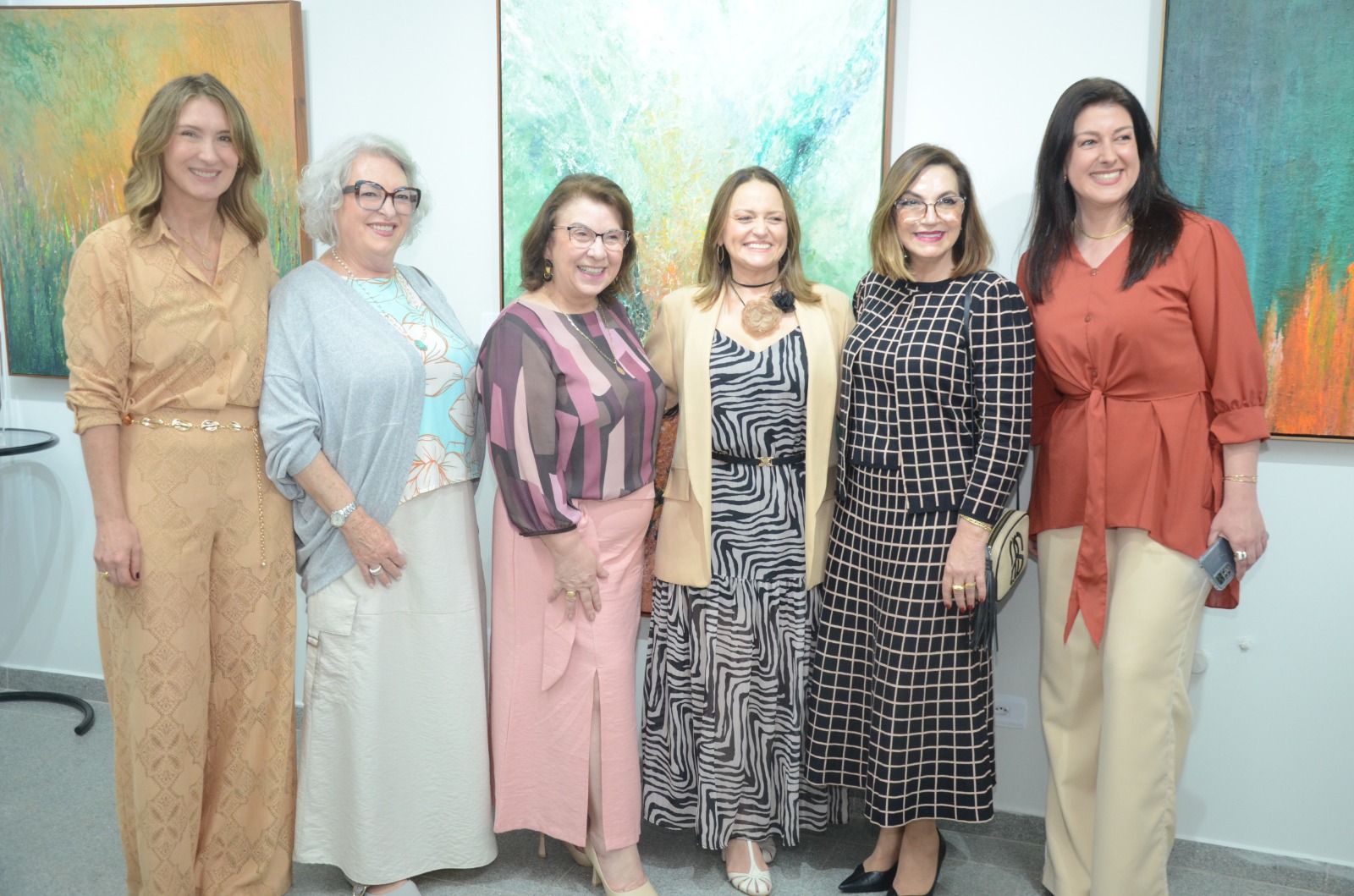 Valéria Ross , curadora , Lindamir Ivanoski, Dorotea Stoco , Cristiane Chemim, Ana Carolina M. Baena